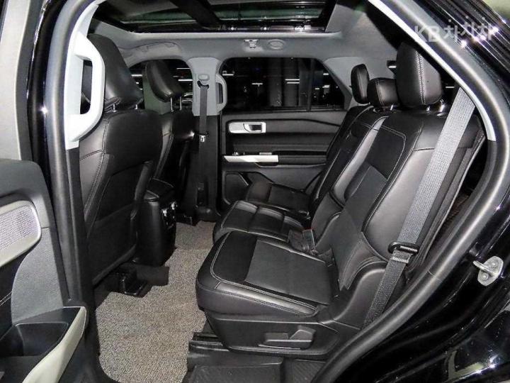 Ford Explorer Gasoline Turbo 2.3 AWD Limited 8