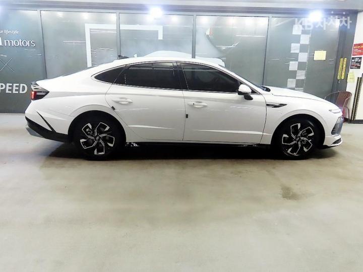 Hyundai Sonata The Edge DN8 1.6 Turbo Exclusive 6