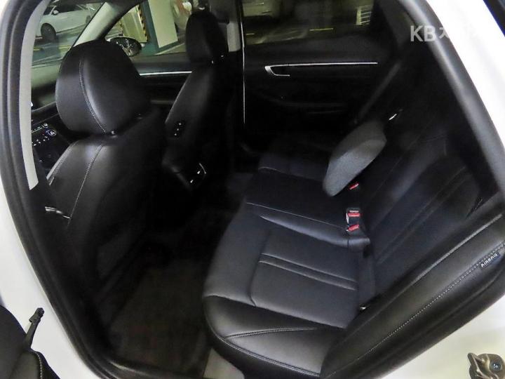 Hyundai Sonata The Edge DN8 1.6 Turbo Exclusive 8