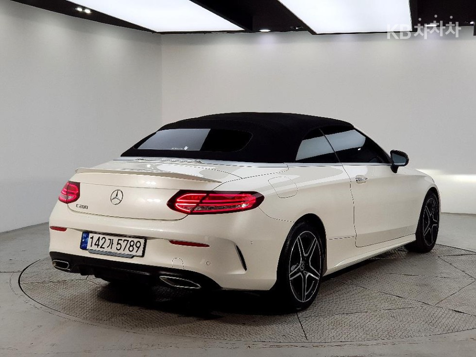 2023 - mercedes-benz c-class