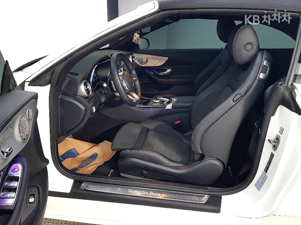 2023 - mercedes-benz c-class