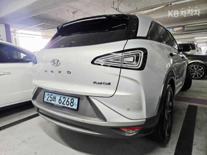 Hyundai Nexo Premium 5