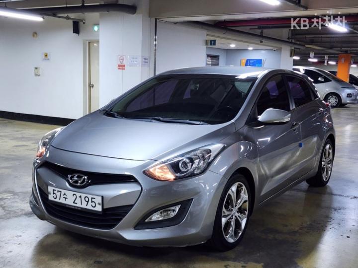 Hyundai i30 New 1.6 GDI Unique