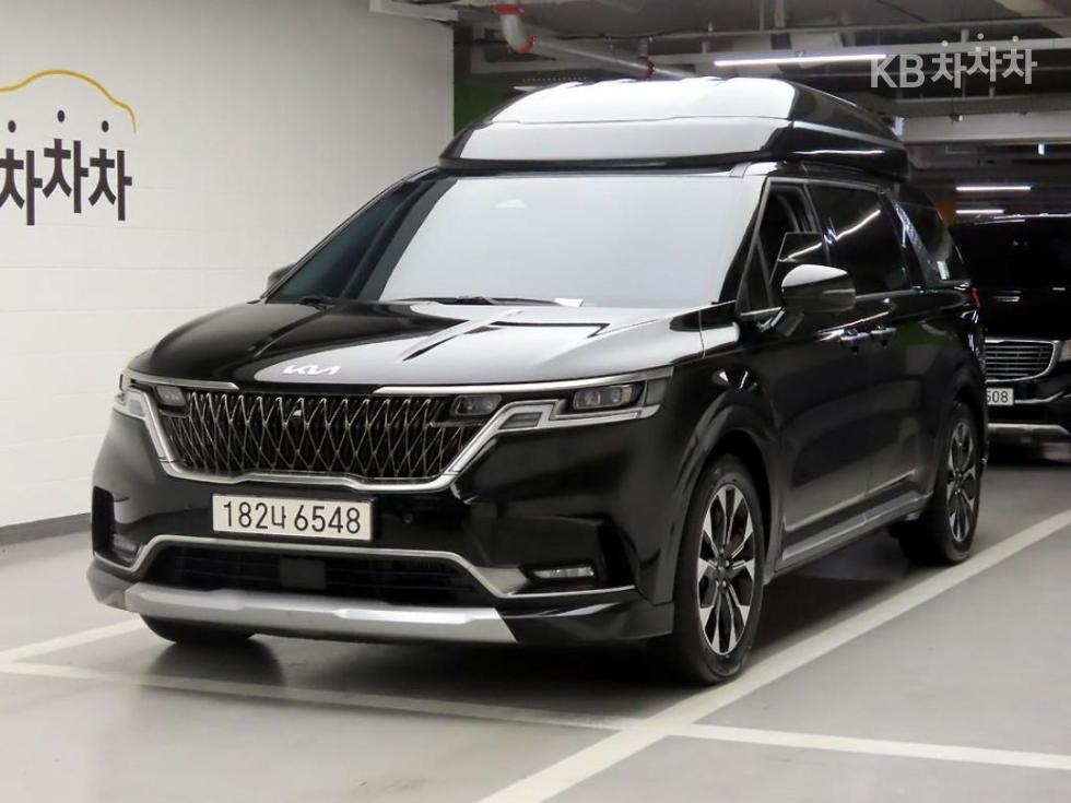 2022 - kia carnival