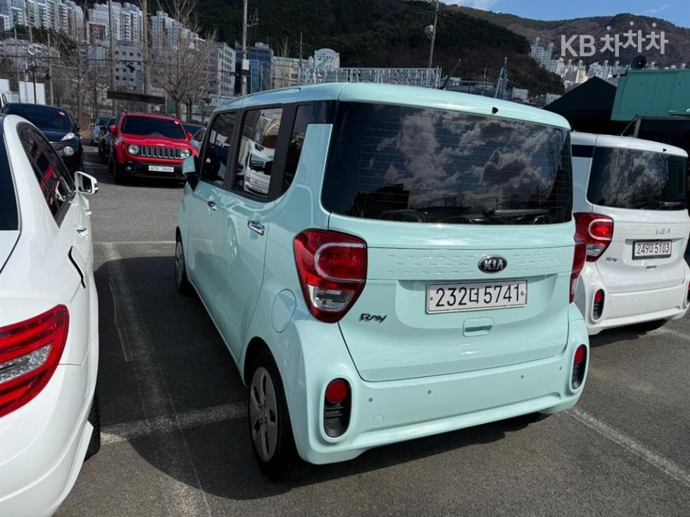 2021 - kia ray