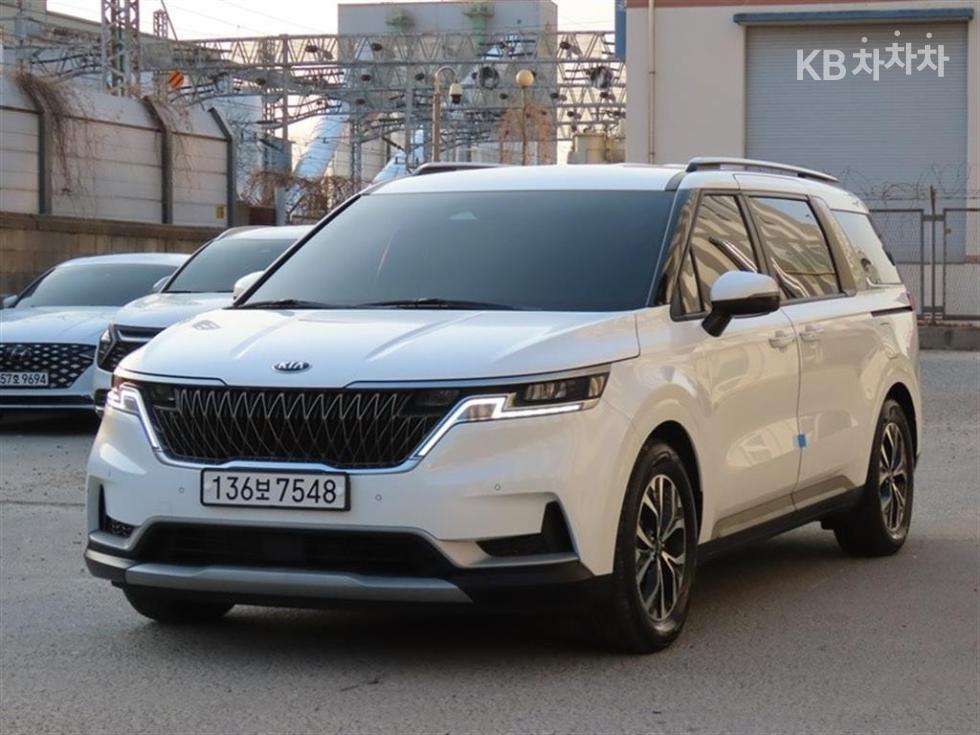 2021 - kia carnival