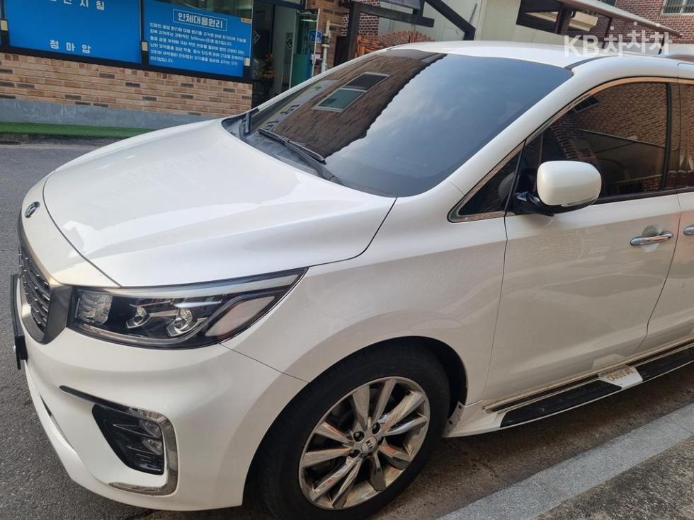 2019 - kia carnival