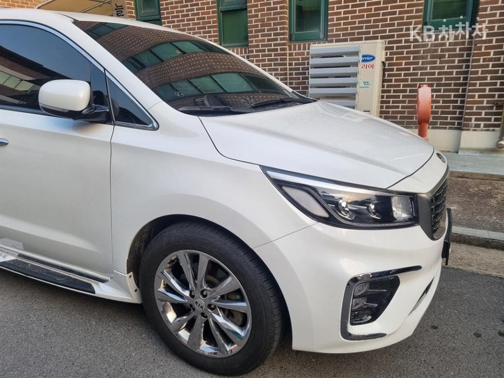 2019 - kia carnival