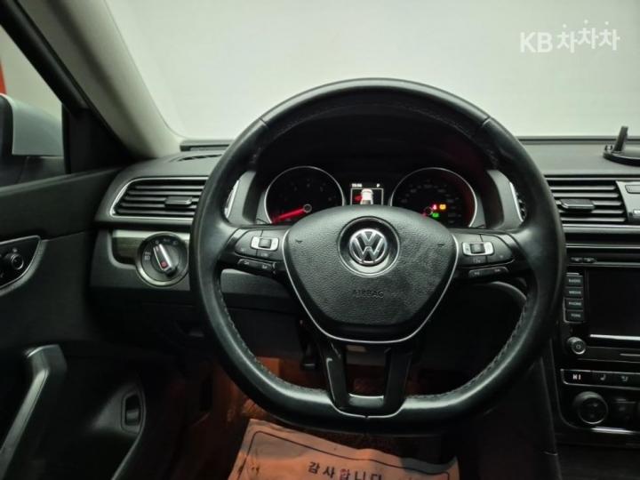 Volkswagen Passat 2.0 TSI 10