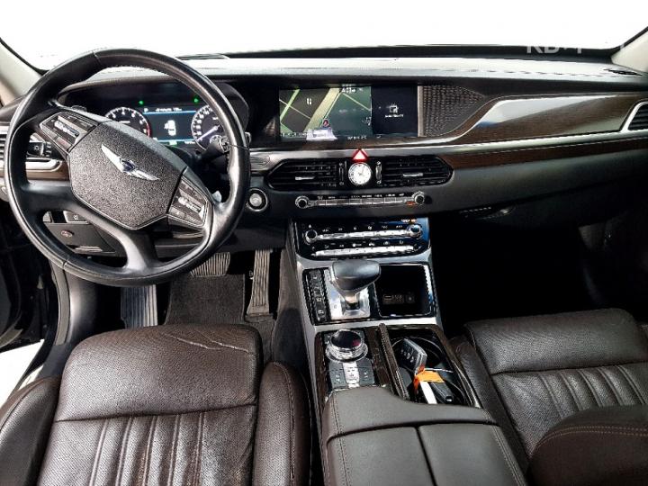 Genesis EQ900 3.3 T-GDI AWD Premium Luxury 8