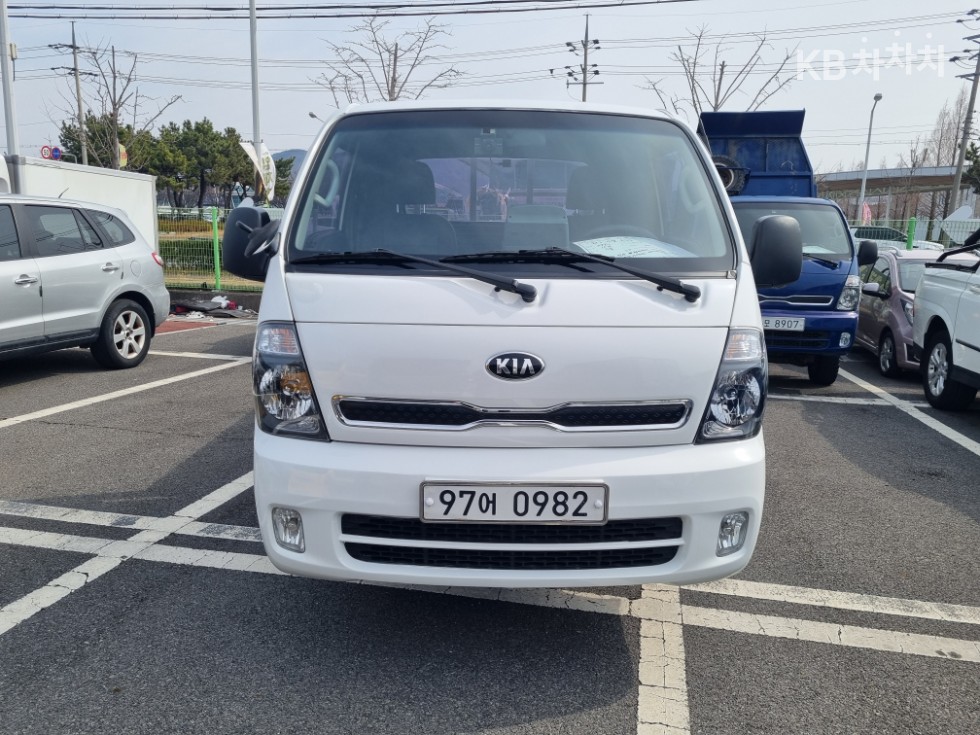 2017 - kia bongo iii