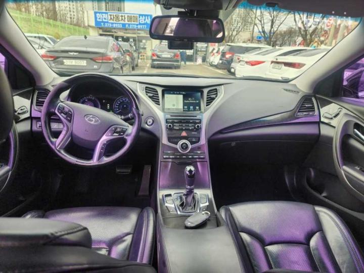 Hyundai Grandeur Hybrid Premium 7