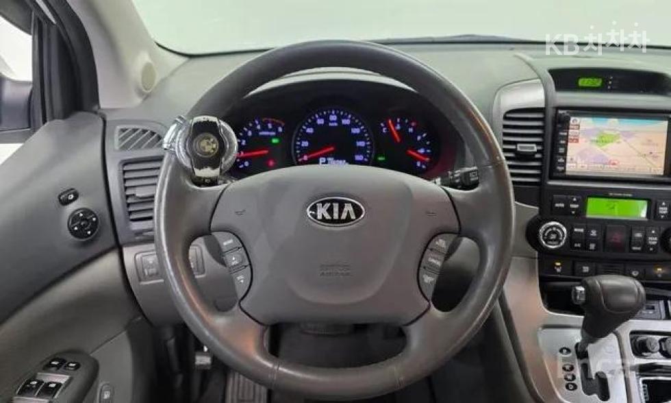 2014 - kia carnival