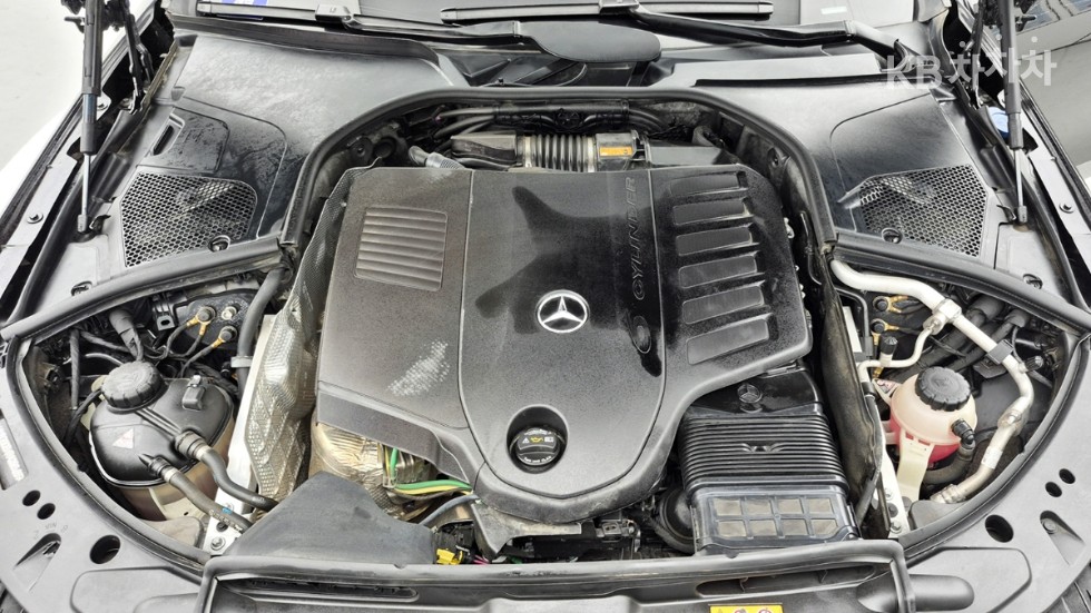 Mercedes-Benz S-klasse — miniaturë 12