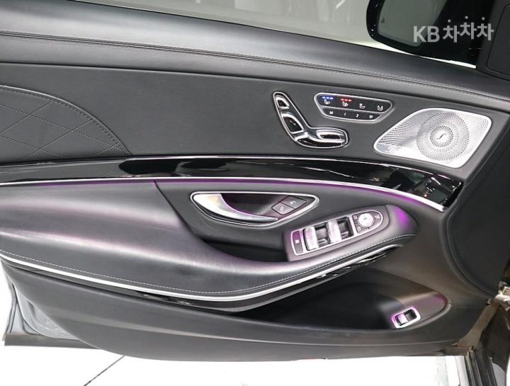 Mercedes-Benz S-Class New S63 AMG 4MATIC+ 9