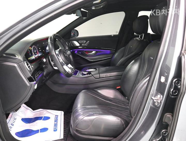 Mercedes-Benz S-Class New S63 AMG 4MATIC+ 10