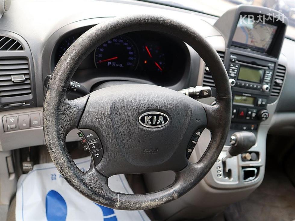 2012 - kia carnival