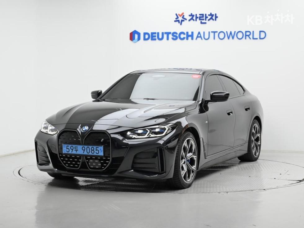 BMW i4