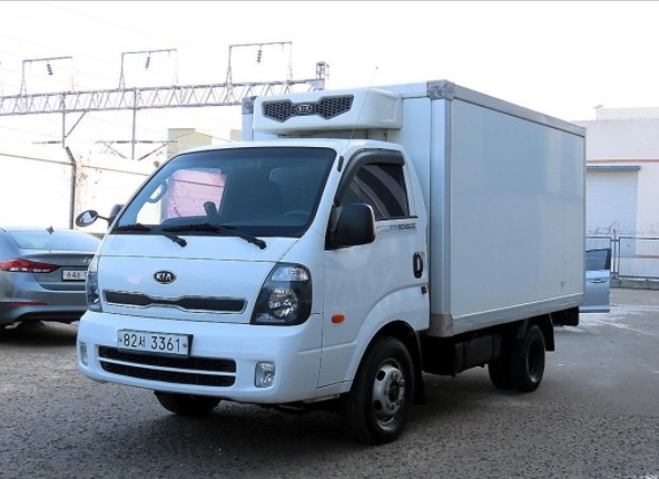 2012 - kia bongo iii