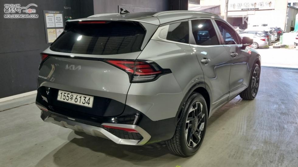 2023 - kia sportage