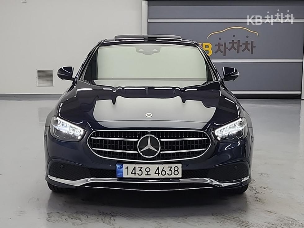 2023 Mercedes-Benz E (W213) photo