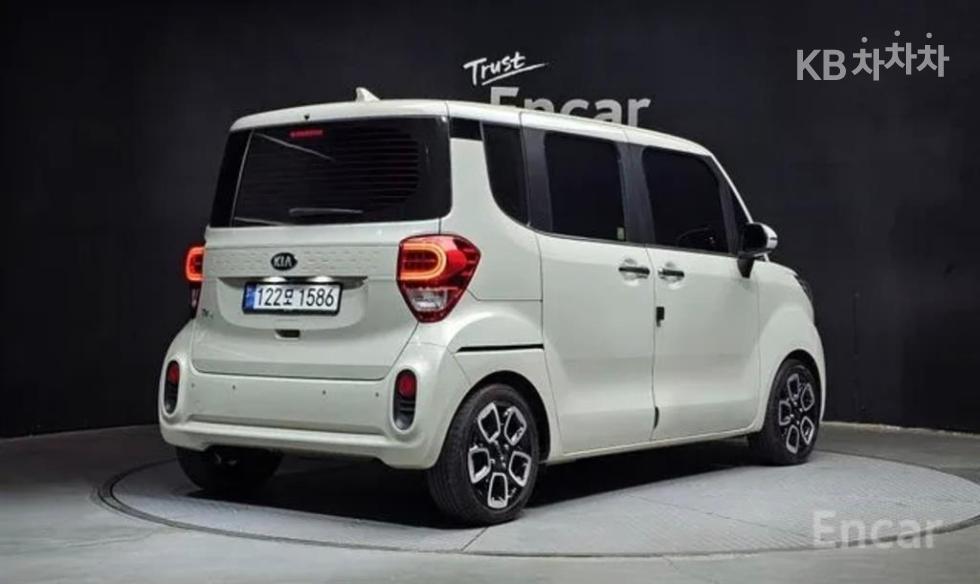 2021 - kia ray