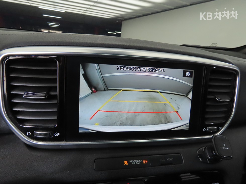 2021 - kia sportage