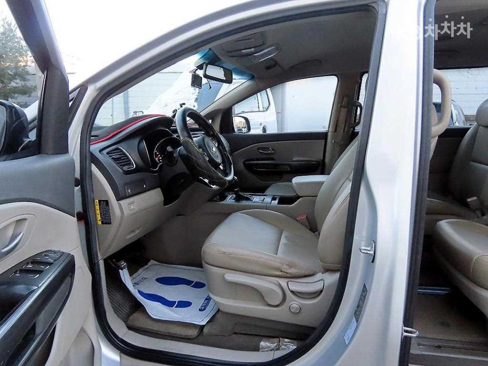 2015 - kia carnival