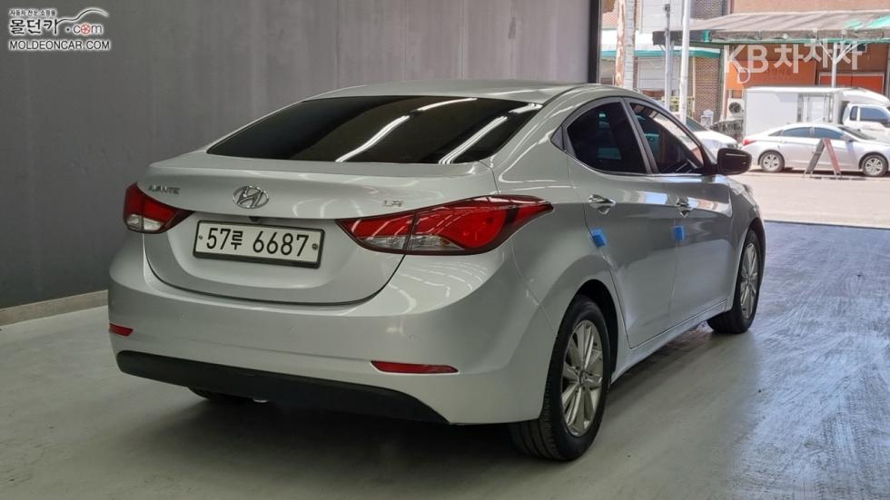 Hyundai Avante — miniaturë 2