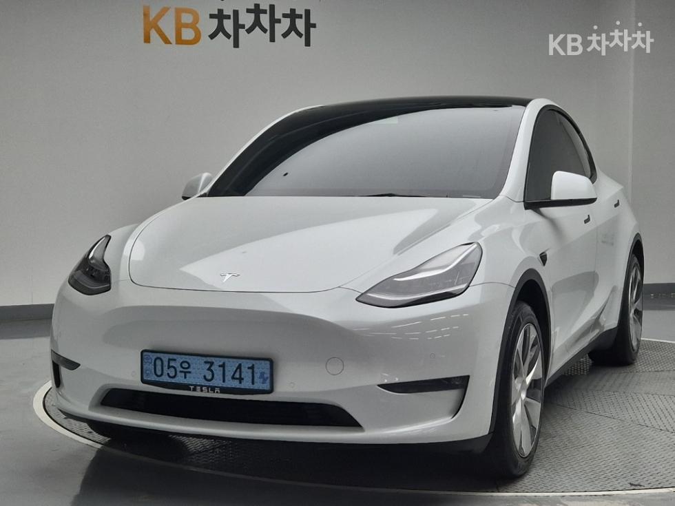 테슬라 Model Y Standard Range