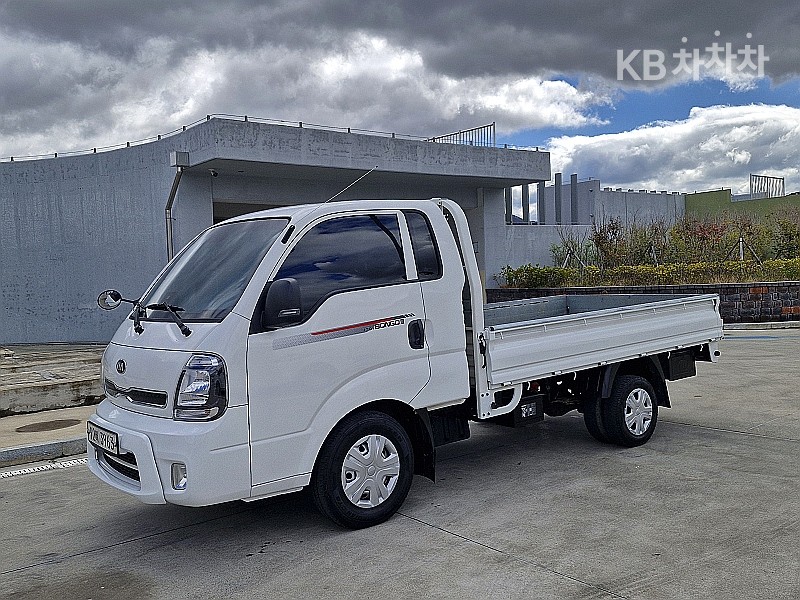 2021 - kia bongo iii