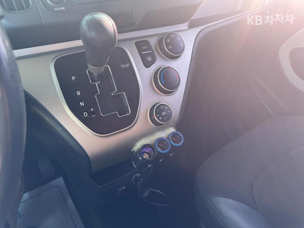 2016 - kia ray-ban