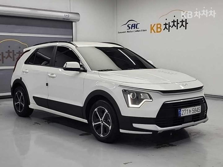 Kia Niro The 1.6 HEV Prestige — фото 4