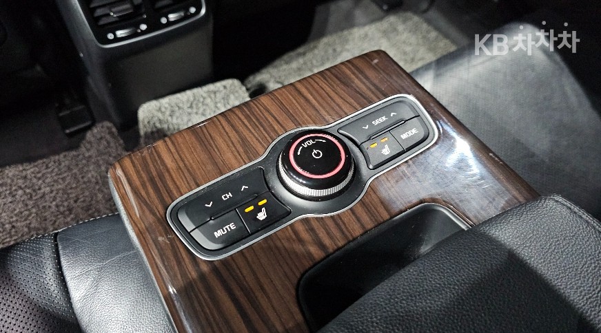 2015 - kia k7