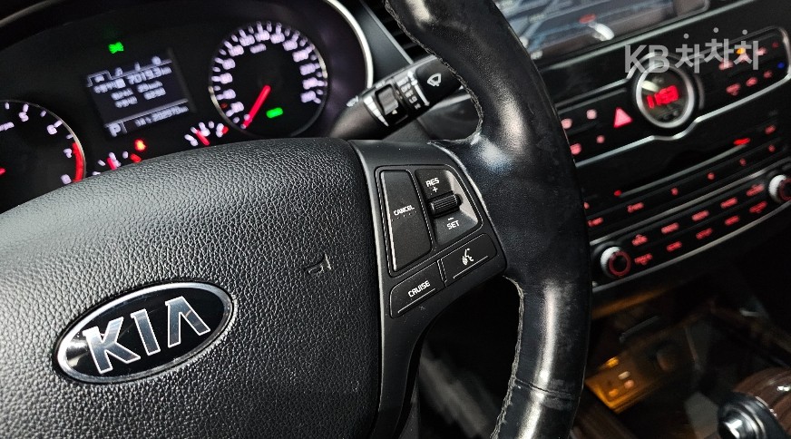 2015 - kia k7