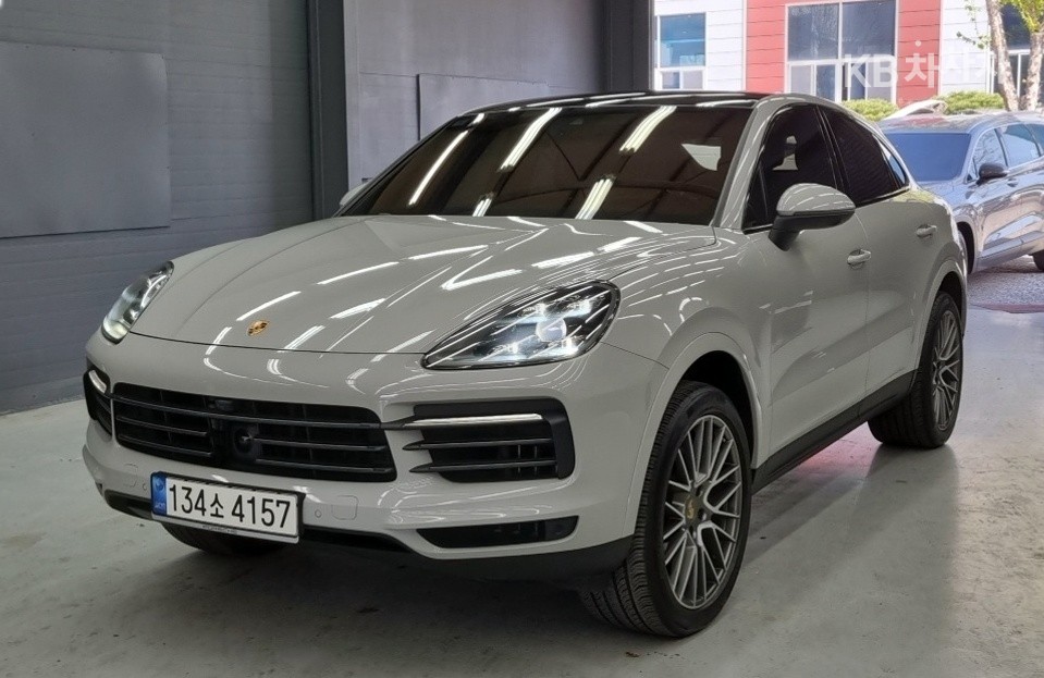 2022 porsche cayenne