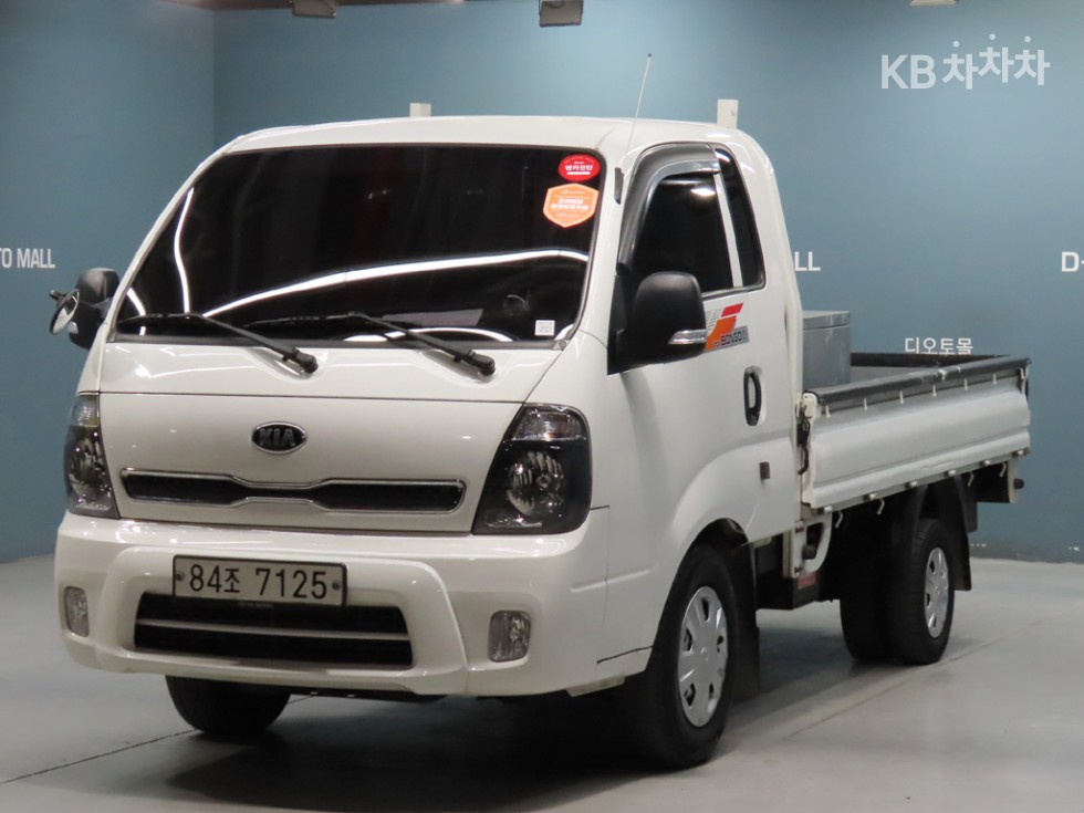 2019 - kia bongo iii