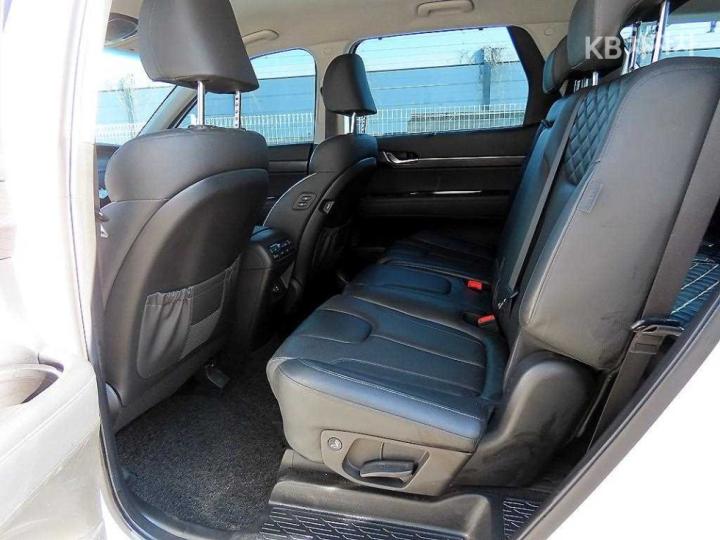 Hyundai Palisade 3.8 Gasoline Prestige 7