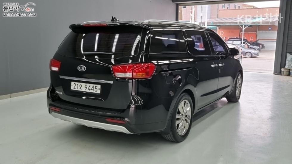 2016 - kia carnival