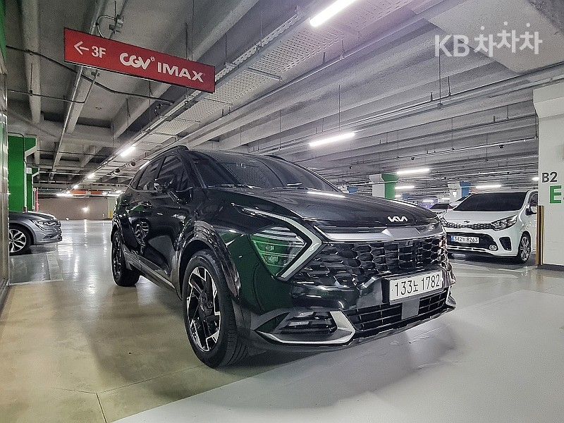 2023 - kia sportage