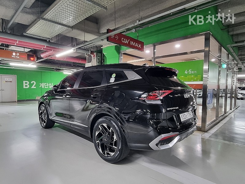 2023 - kia sportage
