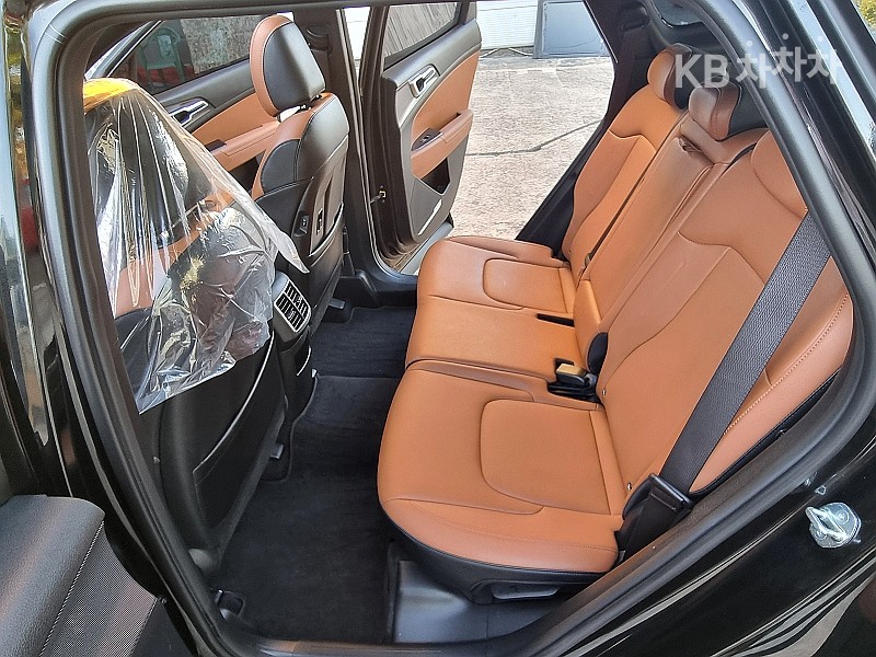 2023 - kia sportage