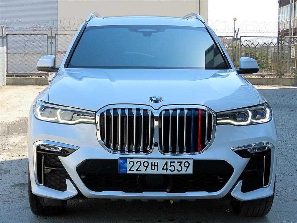 BMW X7(G07) xDrive 40i M Sport - фото 1