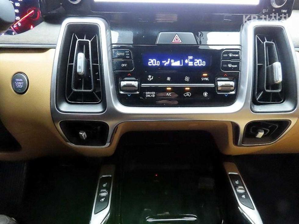 2021 - kia sorento