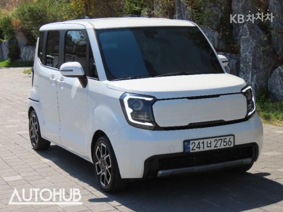 2023 - kia kia