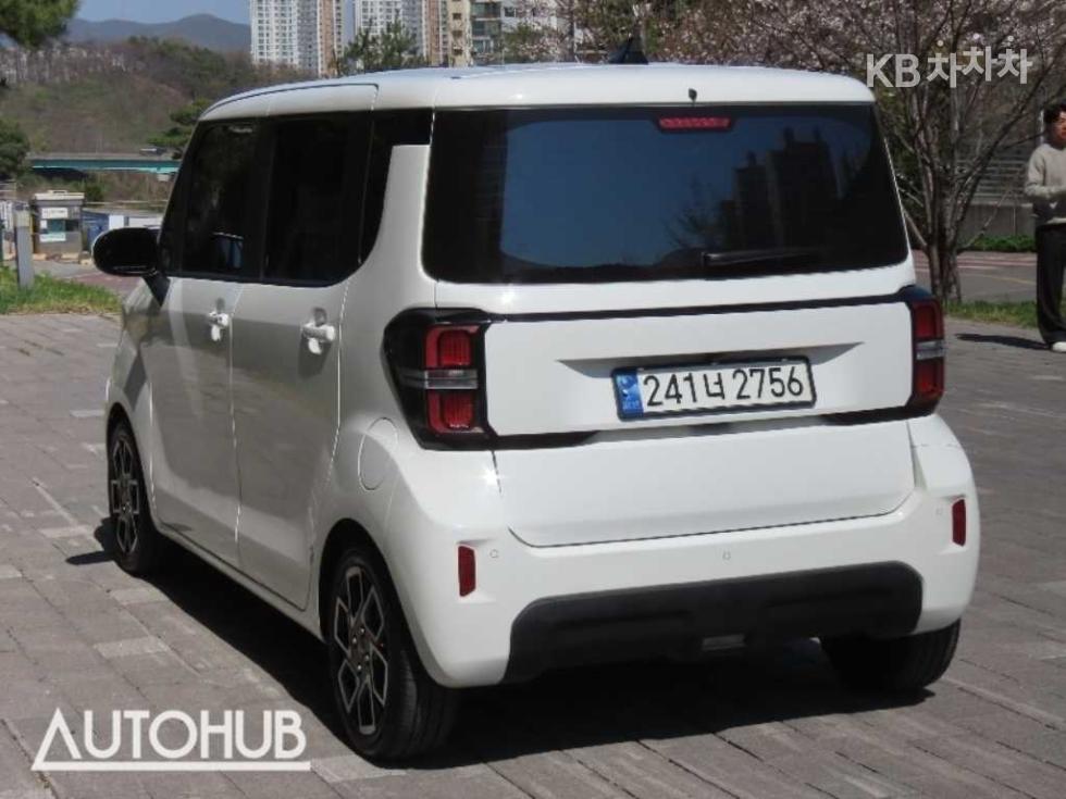 2023 - kia kia