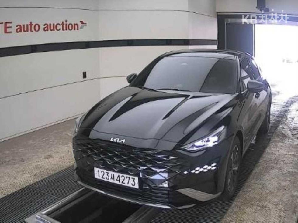 Kia K8 하이브리드 1.6 터보 노블레스 - фото 1