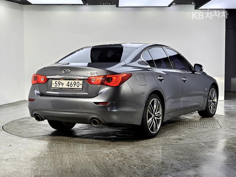 2014 - infiniti q50