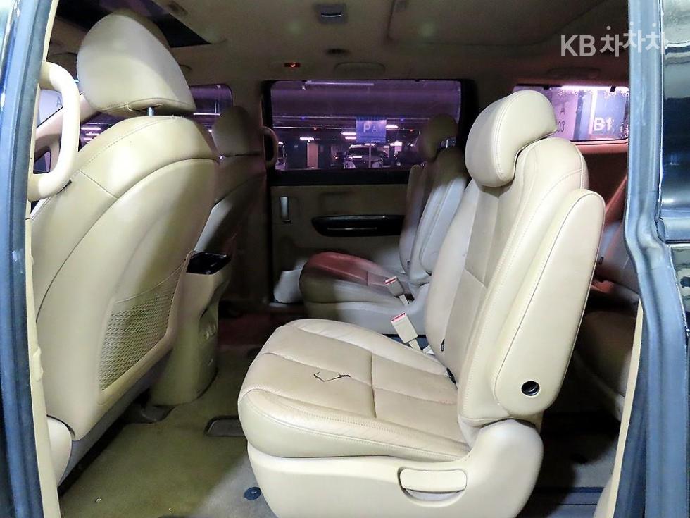 2016 - kia carnival