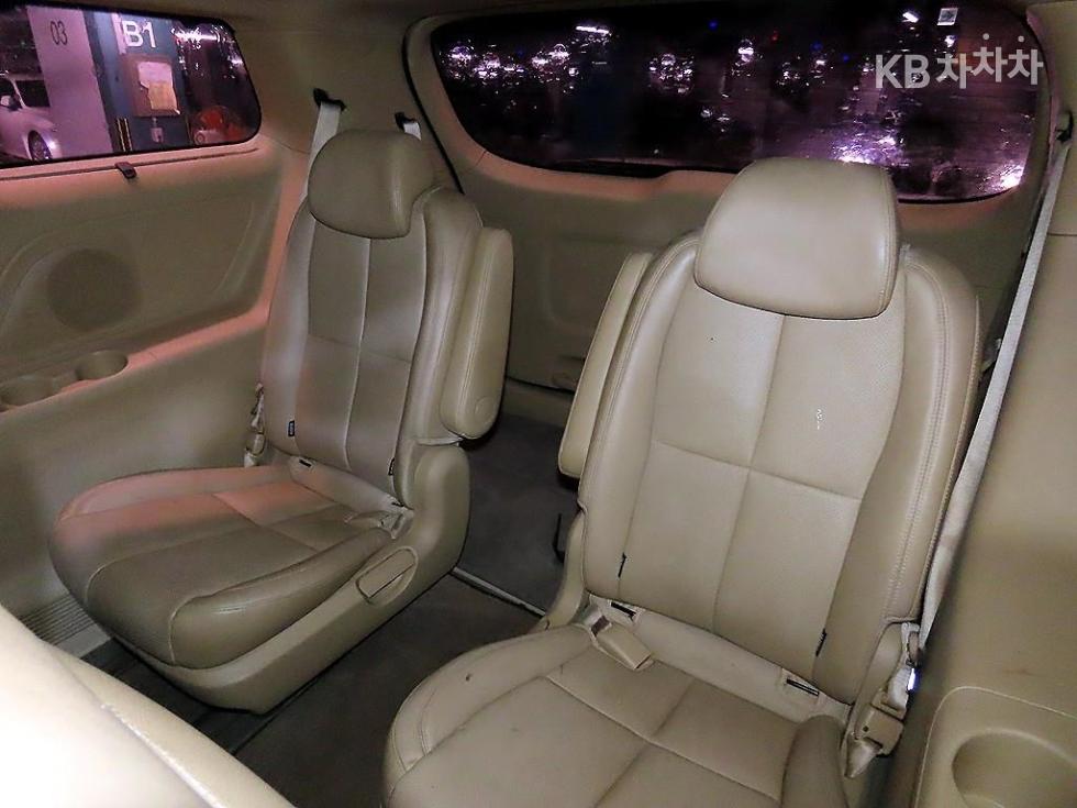 2016 - kia carnival